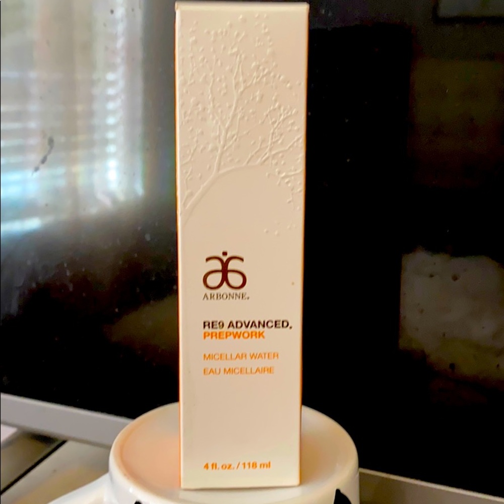 Arbonne RE9 Advanced prepwork: Micellar Water
